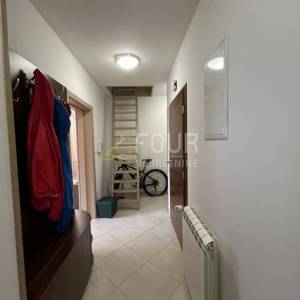 Matulji - Bregi, odličan stan od 127.71m2, terasa, zajednički bazen