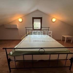 Matulji - Bregi, odličan stan od 127.71m2, terasa, zajednički bazen