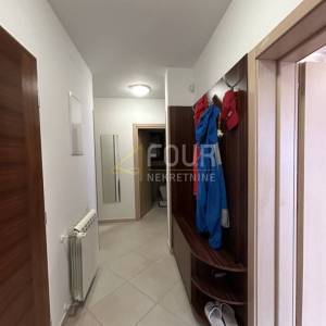 Matulji - Bregi, odličan stan od 127.71m2, terasa, zajednički bazen