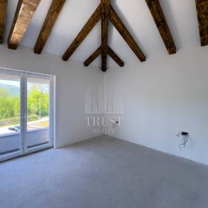 MATULJI, MUČIĆI - Novogradnja! Dvojna kuća s bazenom