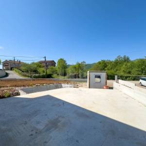 MATULJI, MUČIĆI - Novogradnja! Dvojna kuća s bazenom