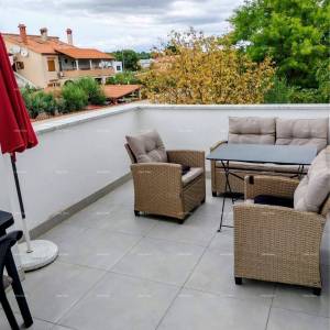 MEDULIN – KUĆA S 3 APARTMANA, ODLIČNA INVESTICIJA!