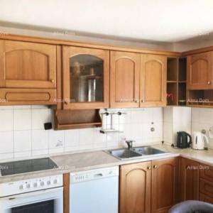 Medulin! Kuća s 4 stana !