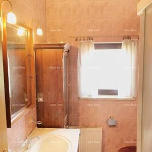 Medulin! Kuća s 4 stana !