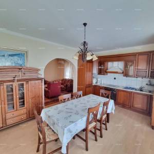 Medulin! Kuća s 4 stana !