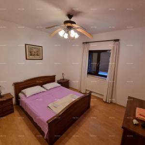 Medulin! Kuća s 4 stana !