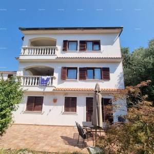 Medulin! Kuća s 4 stana !