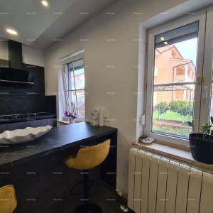 MEDULIN, KUĆA s ukupno 10 apartmana. Fucane