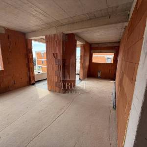 Medulin – moderan stan u novogradnji, 2 spavaće sobe, velika terasa s pogledom na more