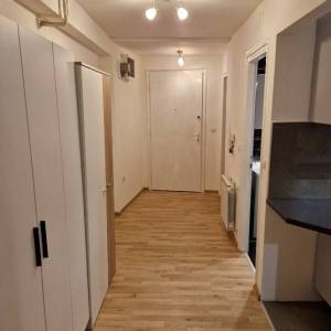 Medveščak,2S stan 50m2 u manjoj stambenoj zgradi na odličnoj lokaciji