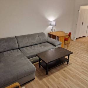 Medveščak,2S stan 50m2 u manjoj stambenoj zgradi na odličnoj lokaciji