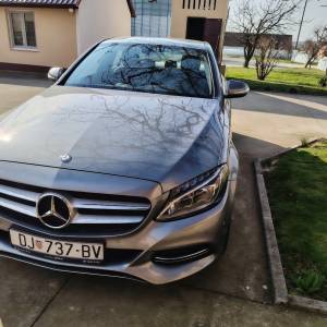 Mercedes-Benz 220 D