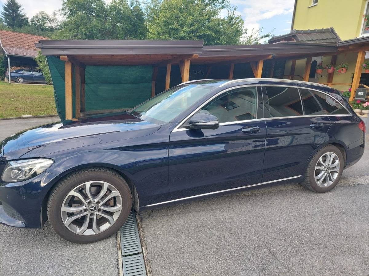 Mercedes C220D, AVANGARDE, Burmester, 8xALU, krovni nosači,reg.10/2026