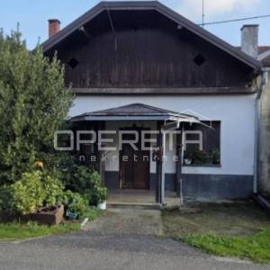 Mirna kuća u Vinici s velikim voćnjakom