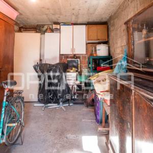 MIRNA ULICA, tri ODVOJENE STAMBENE CJELINE