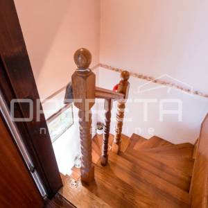 MIRNA ULICA, tri ODVOJENE STAMBENE CJELINE