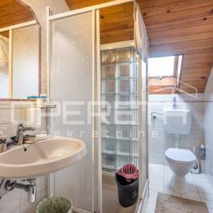 MIRNA ULICA, tri ODVOJENE STAMBENE CJELINE