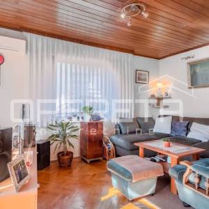 MIRNA ULICA, tri ODVOJENE STAMBENE CJELINE