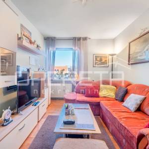 MIRNA ULICA, tri ODVOJENE STAMBENE CJELINE