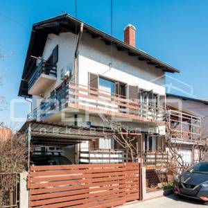 MIRNA ULICA, tri ODVOJENE STAMBENE CJELINE