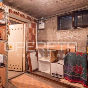 MIRNA ULICA, tri ODVOJENE STAMBENE CJELINE