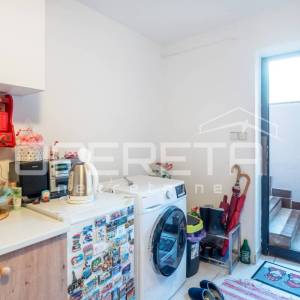 MIRNA ULICA, tri ODVOJENE STAMBENE CJELINE