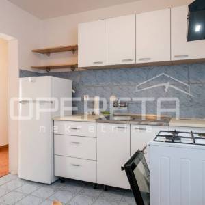 MIRNA ULICA, tri ODVOJENE STAMBENE CJELINE