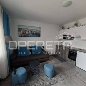 Moderan i potpuno namješten dvosoban stan 33m2 - najam