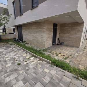Moderan stan 70 m2 s vrtom – Štinjan, Pula