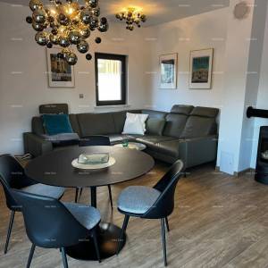 Moderano opremljen stan s vlastitim bazenom, vrtom i parkirnim mjestom, Pula!