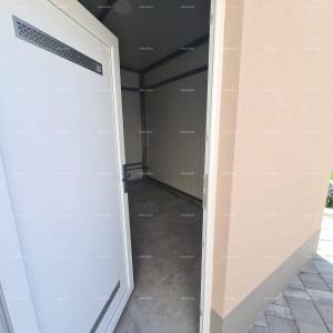 Moderna oaza s bazenom i vlastitim vrtom u Banjolama. Zgrada ima uporabnu dozvolu.