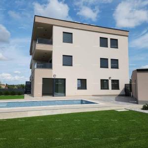 Moderna oaza s bazenom i vlastitim vrtom u Banjolama. Zgrada ima uporabnu dozvolu.