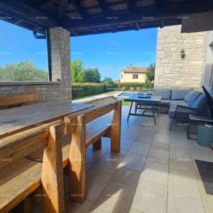 Moderna obiteljska kuća sa bazenom u Svetom Lovreču