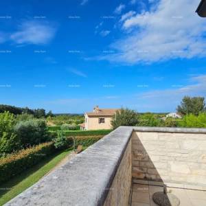 Moderna obiteljska kuća sa bazenom u Svetom Lovreču