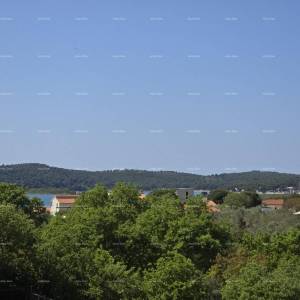 Moderno uređen stan u Medulinu, 2 km od mora, idealan za obitelj ili investiciju