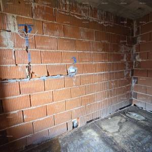 Na prodaju kuća u izgradnji – Muntić.