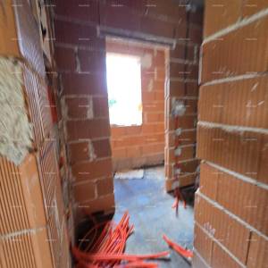 Na prodaju kuća u izgradnji – Muntić.