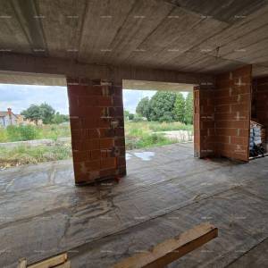 Na prodaju kuća u izgradnji – Muntić.