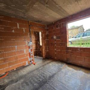 Na prodaju kuća u izgradnji – Muntić.