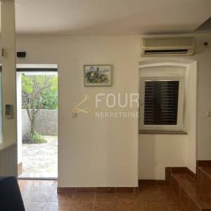 Najam, Rijeka, Trsat, samostojeća kuća, 50m2