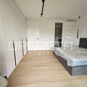 NAJAM, STAN, KVATRIĆ, Srebrnjak 315m2, (204 m2 netto)