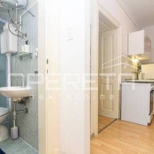 NAJAM STANA U STROGOM CENTRU GRADA!