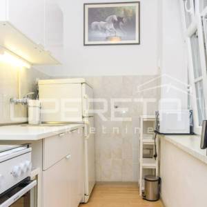 NAJAM STANA U STROGOM CENTRU GRADA!