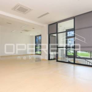 Najam, Ulični lokal, Trnje, Strojarska cesta, 400m2