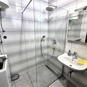 Njivice - Kijac, jednosobni apartman u prizemlju