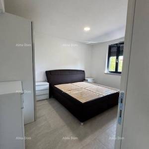 Nova zgrada od 2 stana sa bazenom i pogledom na more. Medulin!