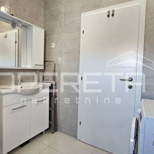 Novalja – 92 m², pogled na more, 3 terase, 2 parkinga