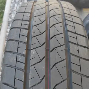 NOVE gume Bridgestone Duravis 215/60R17 C