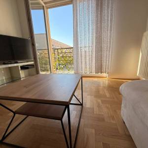 Novi Zagreb-Kamenarka, 2S stan 43m2+balkon, vanjsko parkirno mjesto