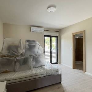 NOVO! Pomer, kuća s bazenom, 3SS